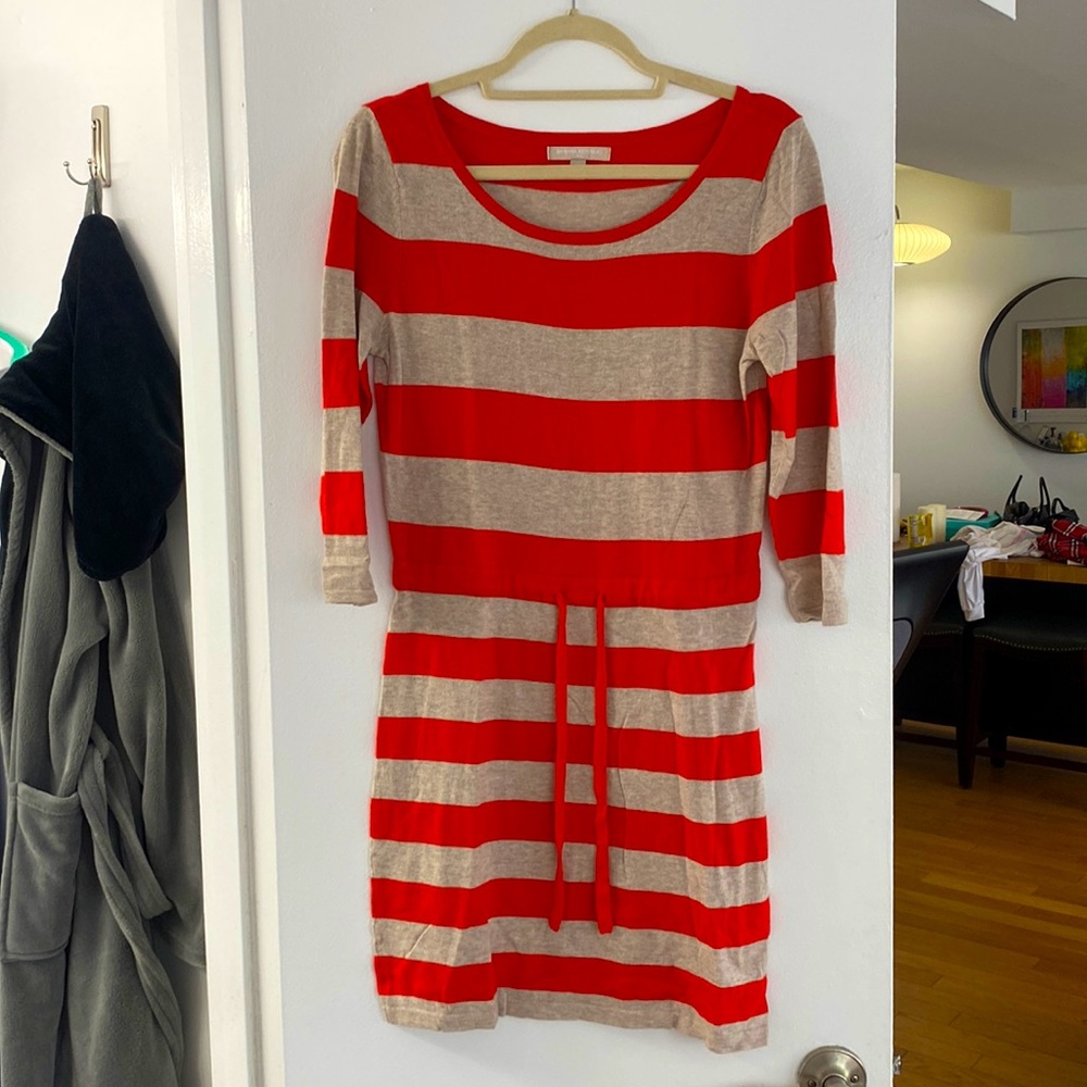 Perfect condition banana republic sweater, coastal design dress size S